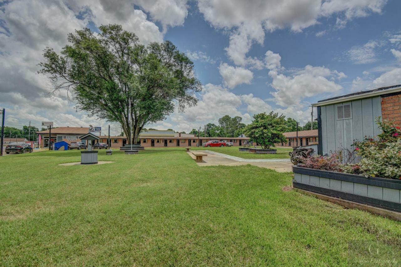 Relax Inn Bossier City Exterior foto